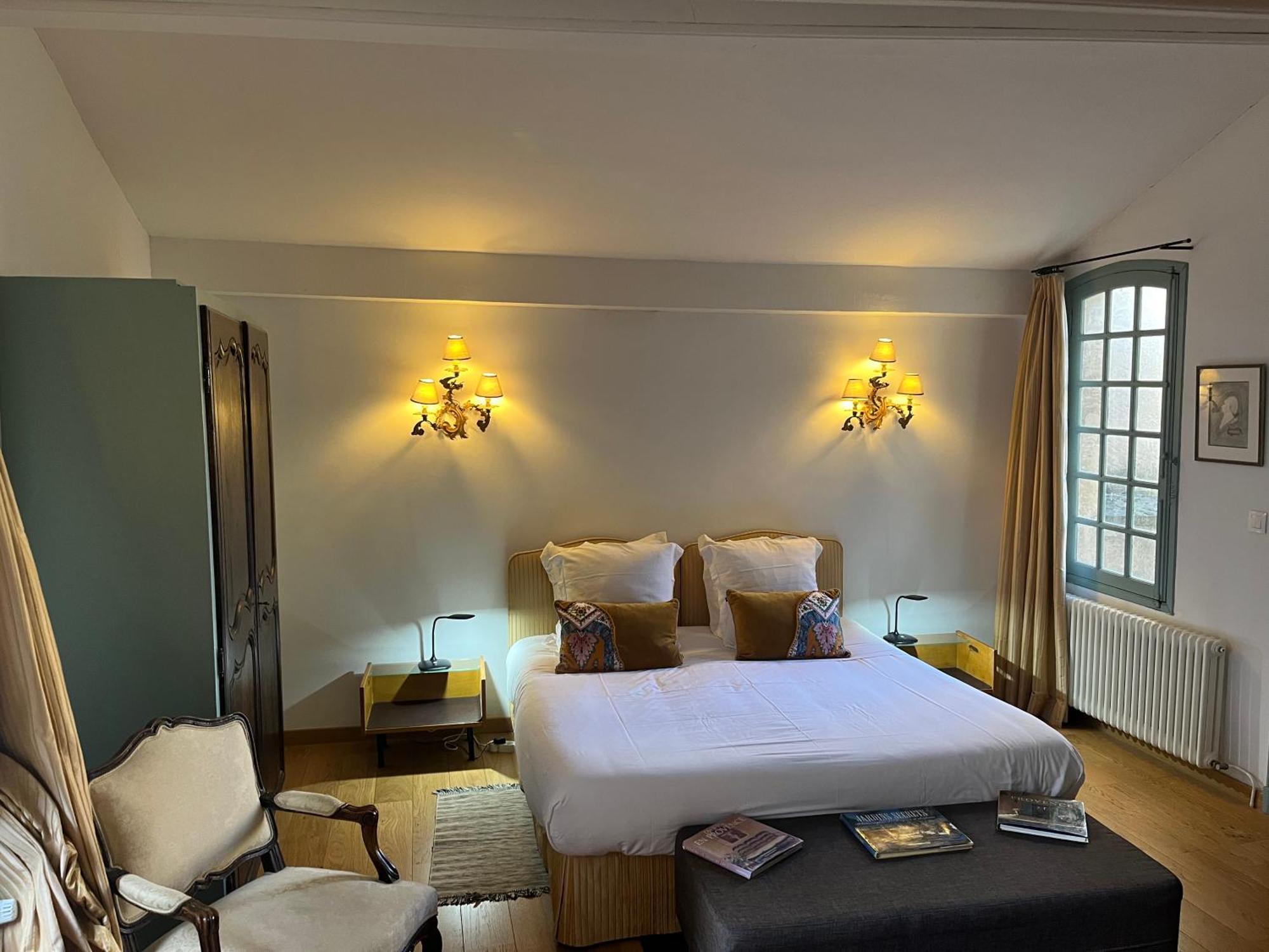Face Au Palais Bed & Breakfast Avinyon Dış mekan fotoğraf