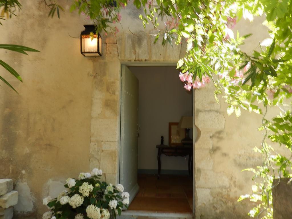 Face Au Palais Bed & Breakfast Avinyon Dış mekan fotoğraf